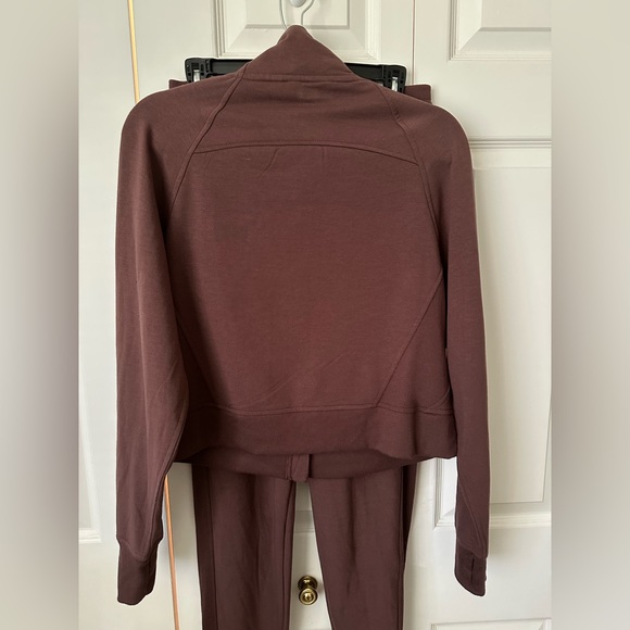 Activewear set - Picture 6 of 9